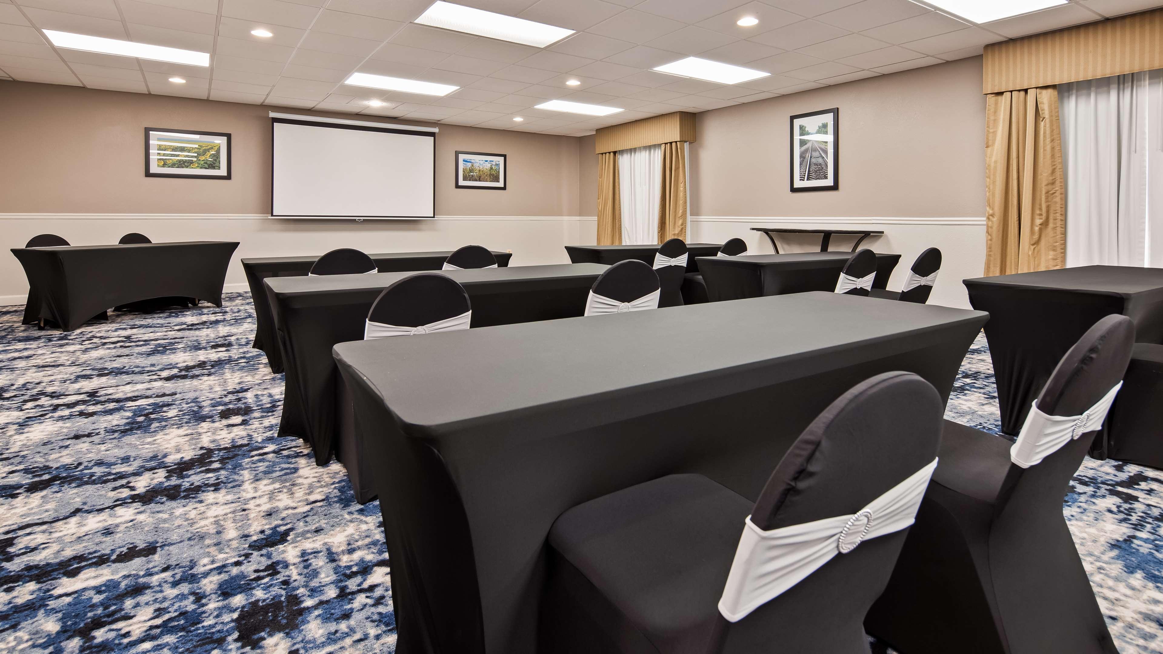Best Western Plus Kansas City Airport - Kci East Εξωτερικό φωτογραφία