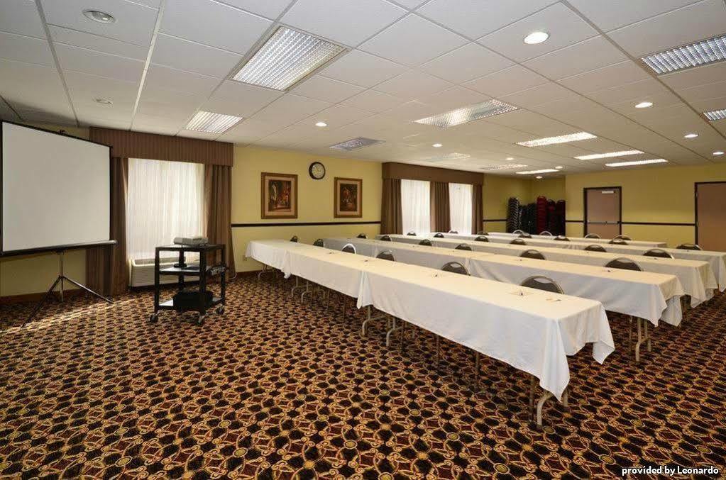 Best Western Plus Kansas City Airport - Kci East Εξωτερικό φωτογραφία